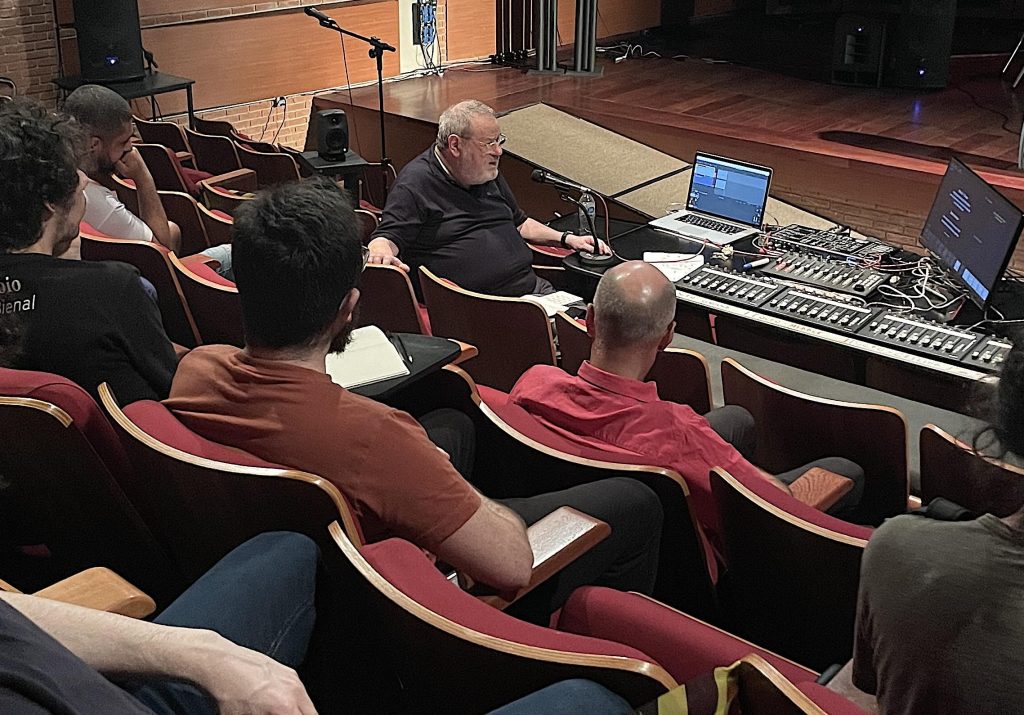 7/10/2024 en la XV BIMESP, UNESP, Sao Paulo 2024, Conferencia presentada ese día en la Sala del Teatro de Música: "Silencio - Tiempo. Una propuesta serial alternativa para la organización temporal de la información en el relato audiovisual".